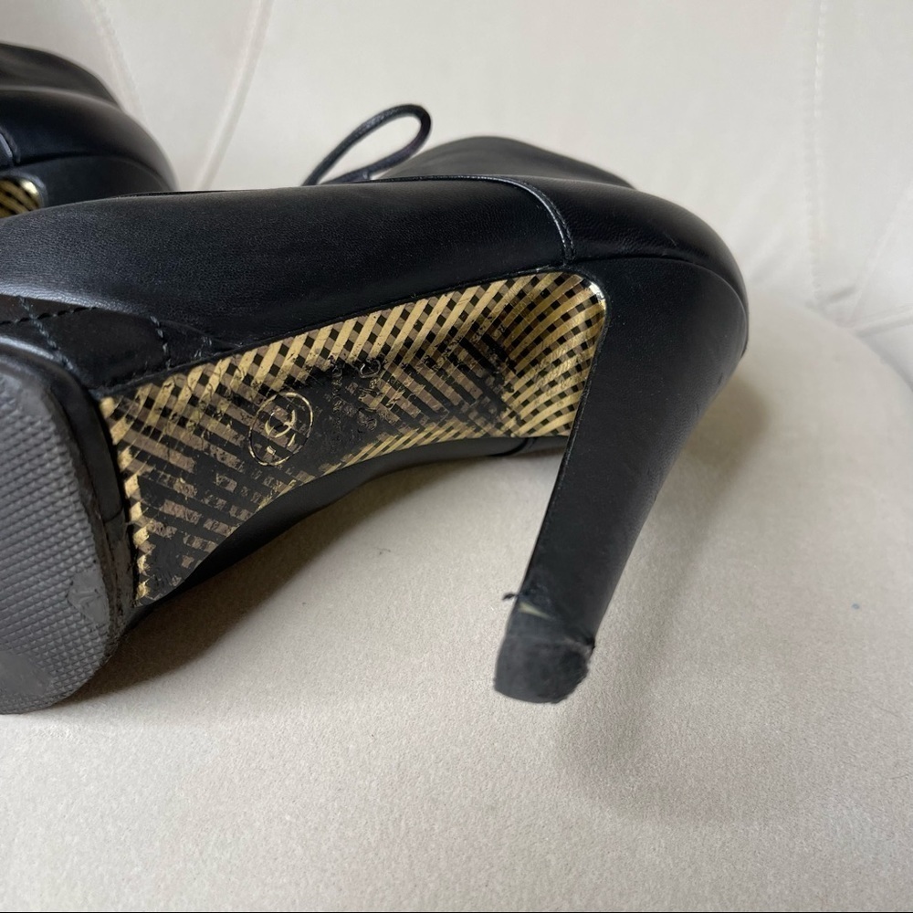 Authentic Black Chanel Booties Shoes Leather Heels Quilted Cap Toe Size 37.5 7.5 - Picture 5 of 13